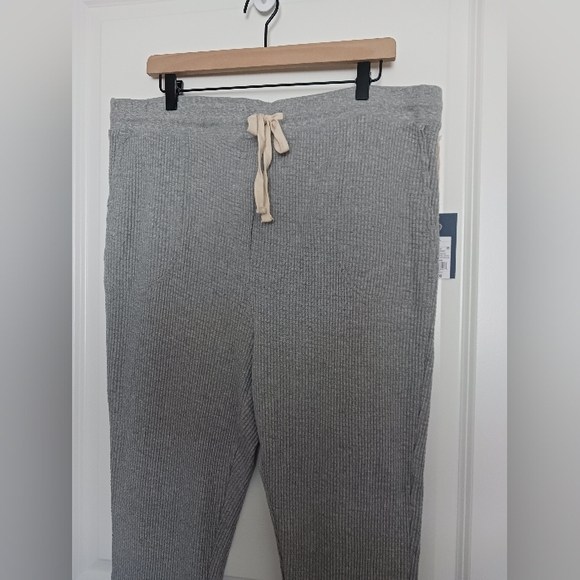 NWT Universal Thread - Relaxed Lounge Pants - Picture 4 of 7